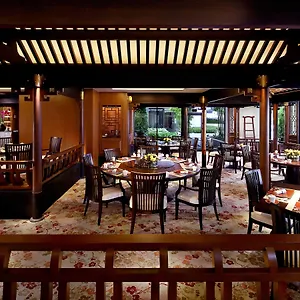 Mandarin Oriental, Otel